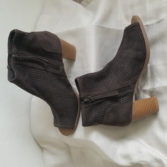 Size 10 Suede zip up open toe ankle boot shoe - Picture 3 of 3